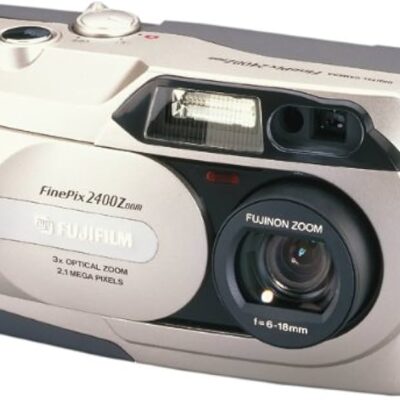 Fujifilm FinePix 2400 Zoom